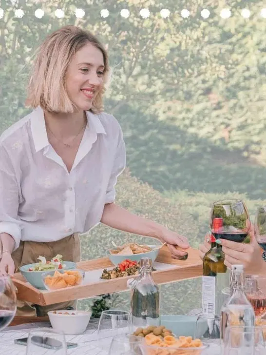 ❤️20 casual & formal reunion outfits + oddly specific styling tips!