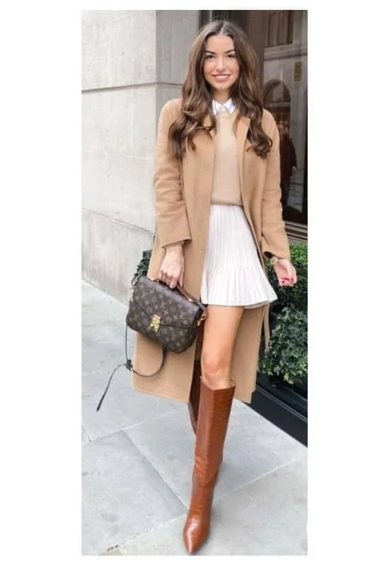 Classy friendsgiving outfit ideas