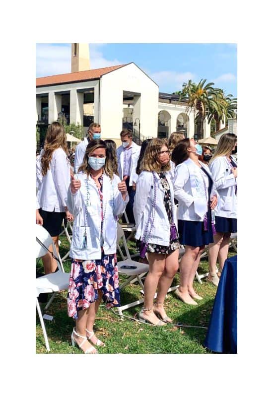 What to wear to the outdoor nursing pinning ceremony