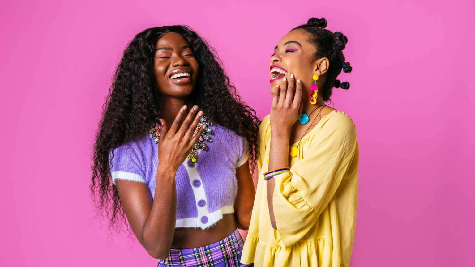 *2023* 11 looks! What to wear to college bar & party? (Guys & Gals