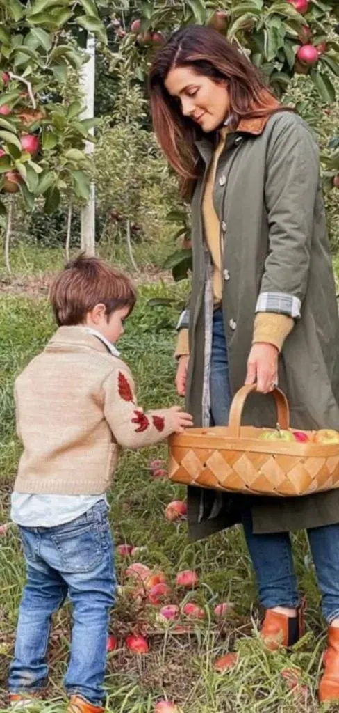 what to wear apple picking