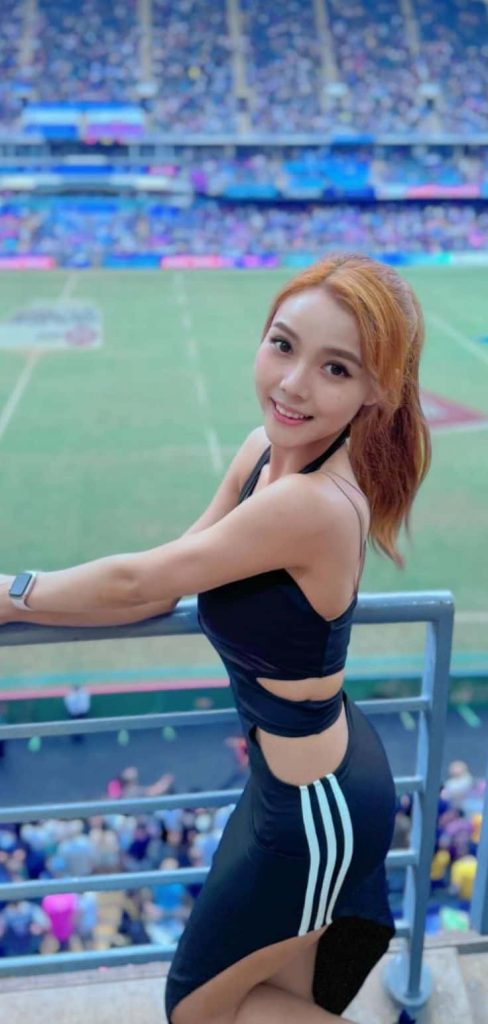 what to wear rugby match