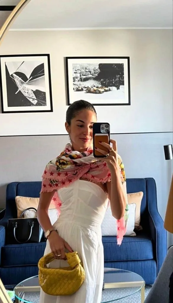 how to wear a scarf with a formal dress