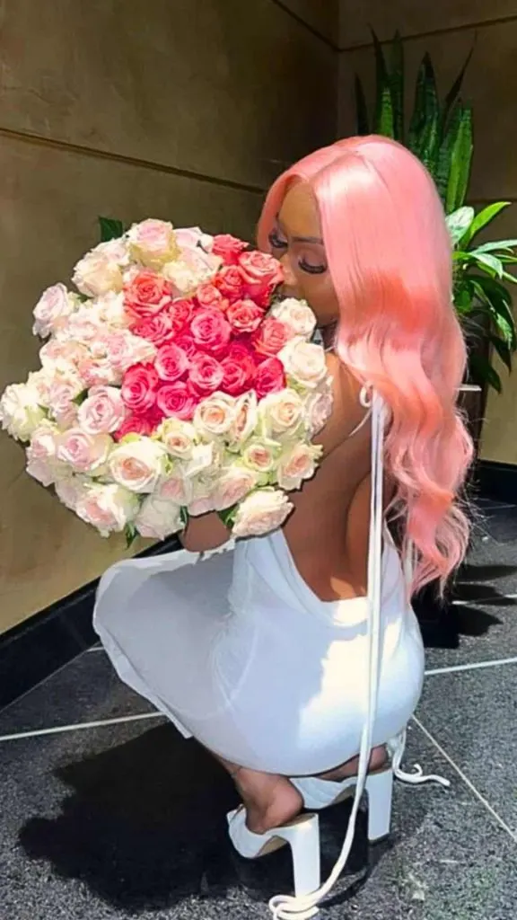 backless white dress flower bouquet