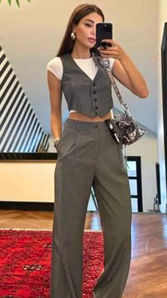 Dressy t-shirt outfit ideas