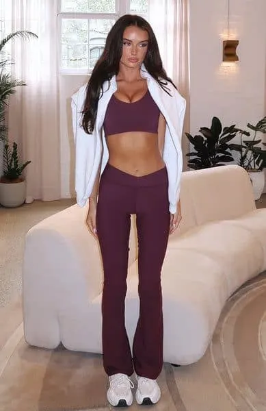 PLUM LEGGINGS outfit aesthetic