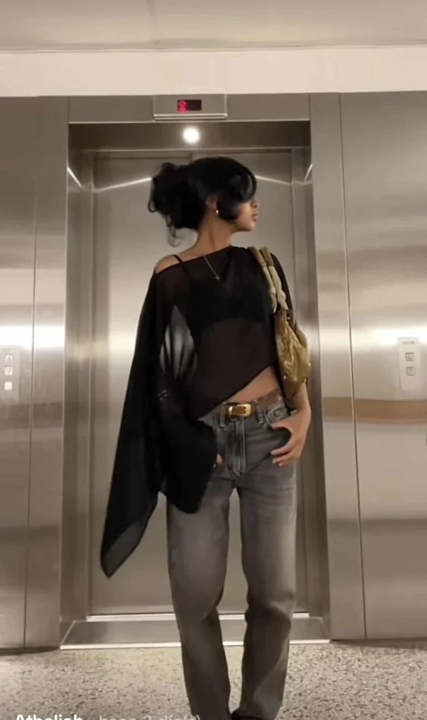 How to wear an asymmetrical poncho