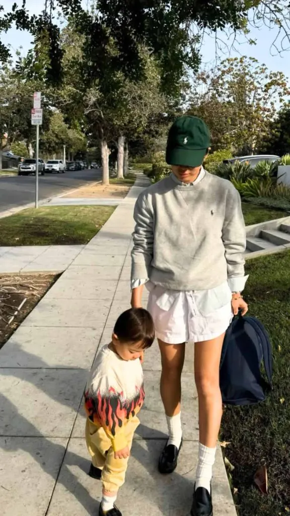 feminine fashion blogger Aimee Song