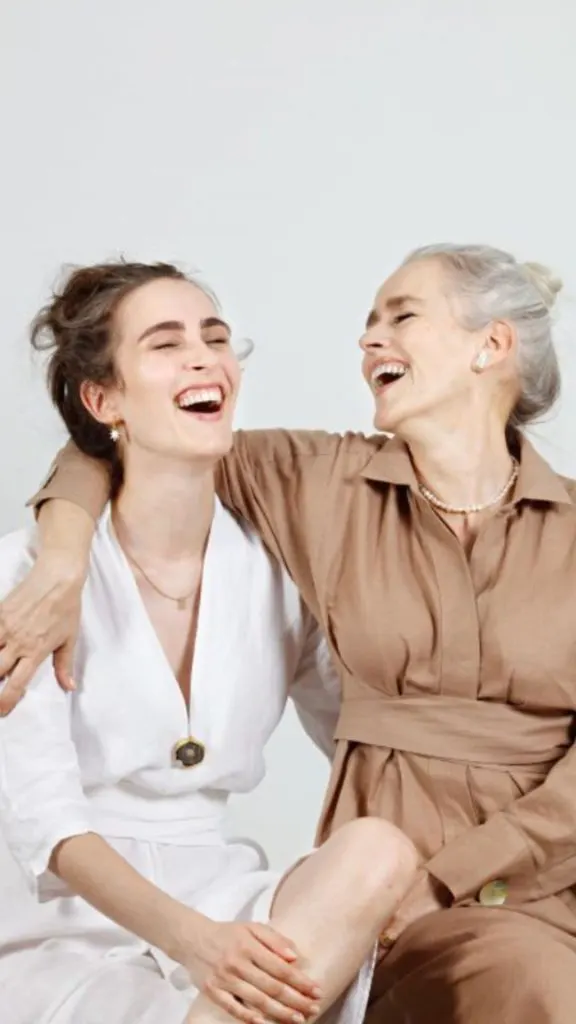 Mother daughter photoshoot outfit ideas