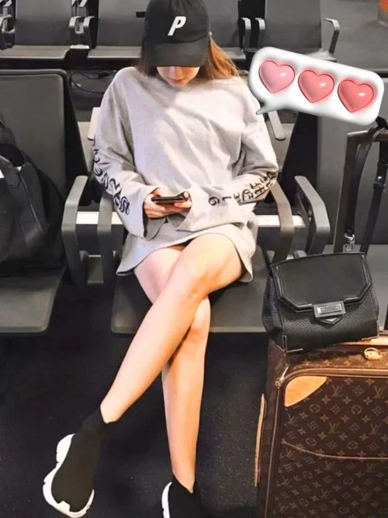 *2026* 18 Balenciaga sock shoes outfit + styling tips!