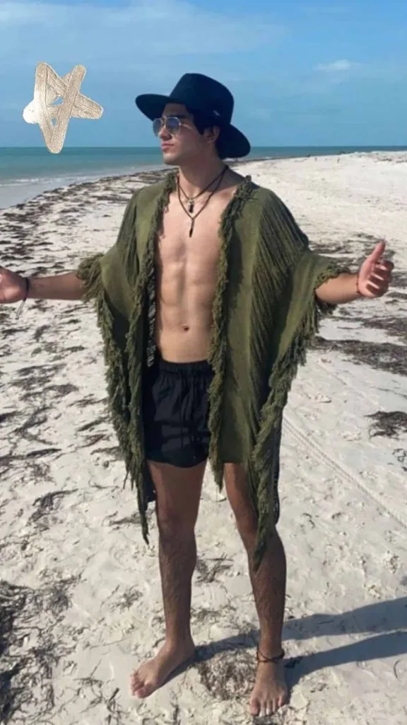 how to hide men boobs