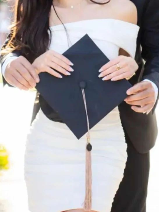 *2026* What to wear to girlfriend&rsquo;s graduation? 10 outfits!