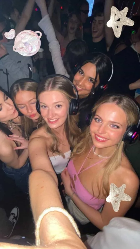 Silent disco party outfit ideas aesthetic