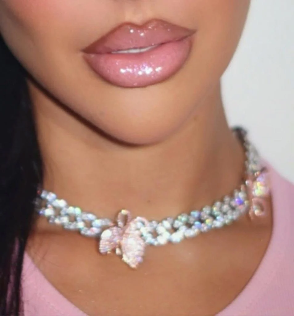bimbocore glossy lips