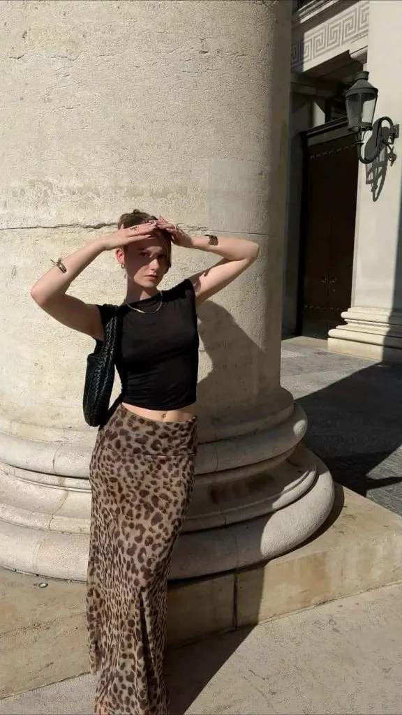 leopard print long skirt outfit