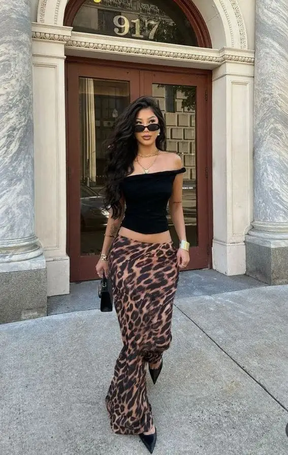 leopard print long skirt outfit