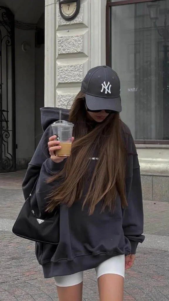 black  oversized hoodie outfit 