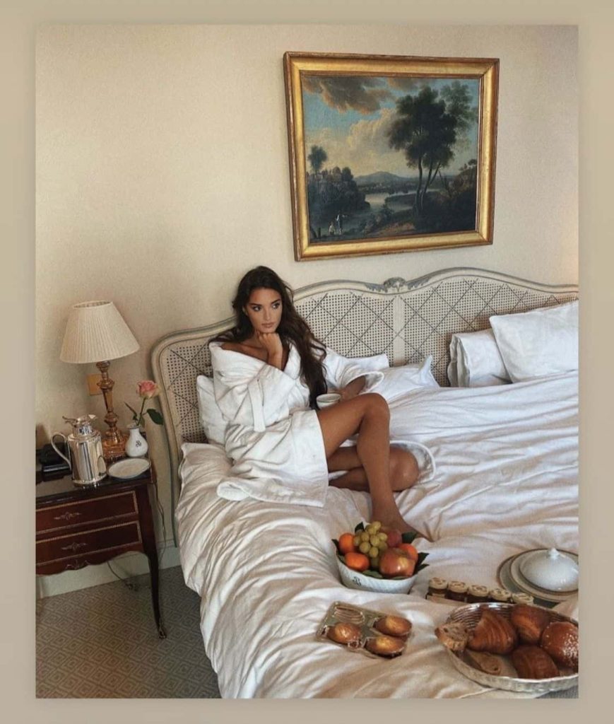 HOTEL Staycation idea eat food