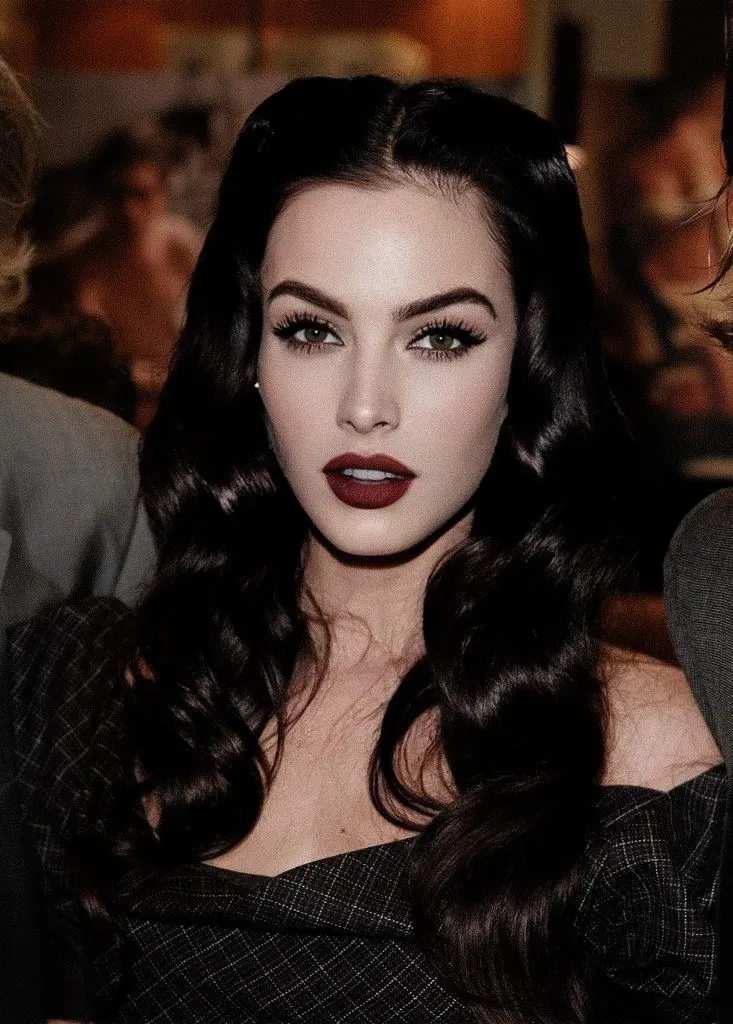 dark feminine Makeup Femme Fatale Makeup