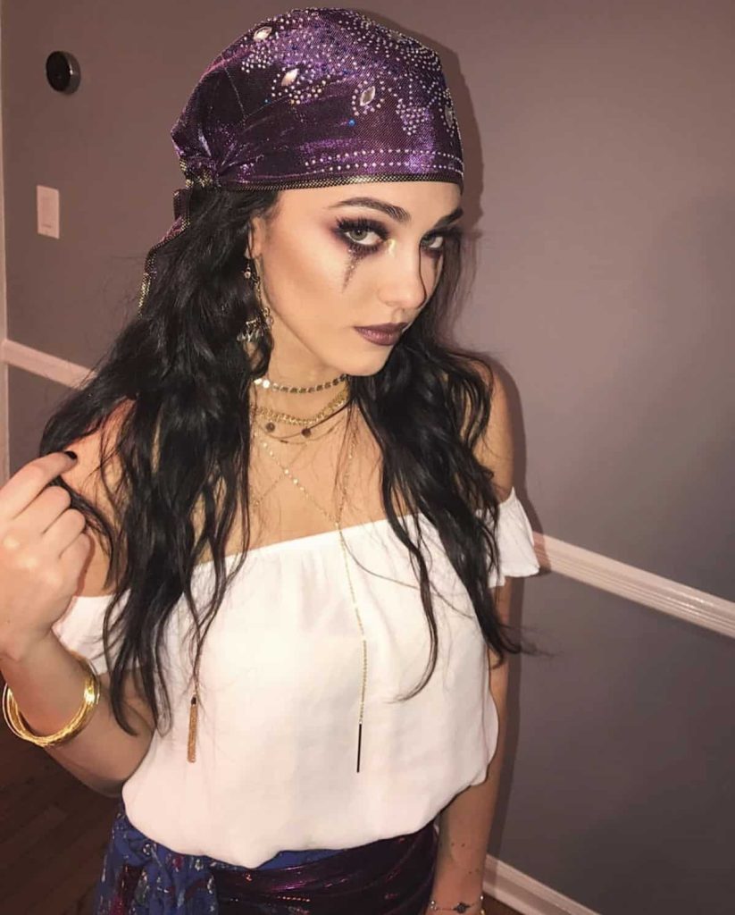 Fortune Teller outfit makeup aesthetic