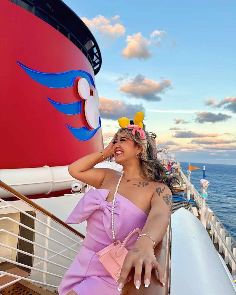 disney cruise aesthetic outfits women