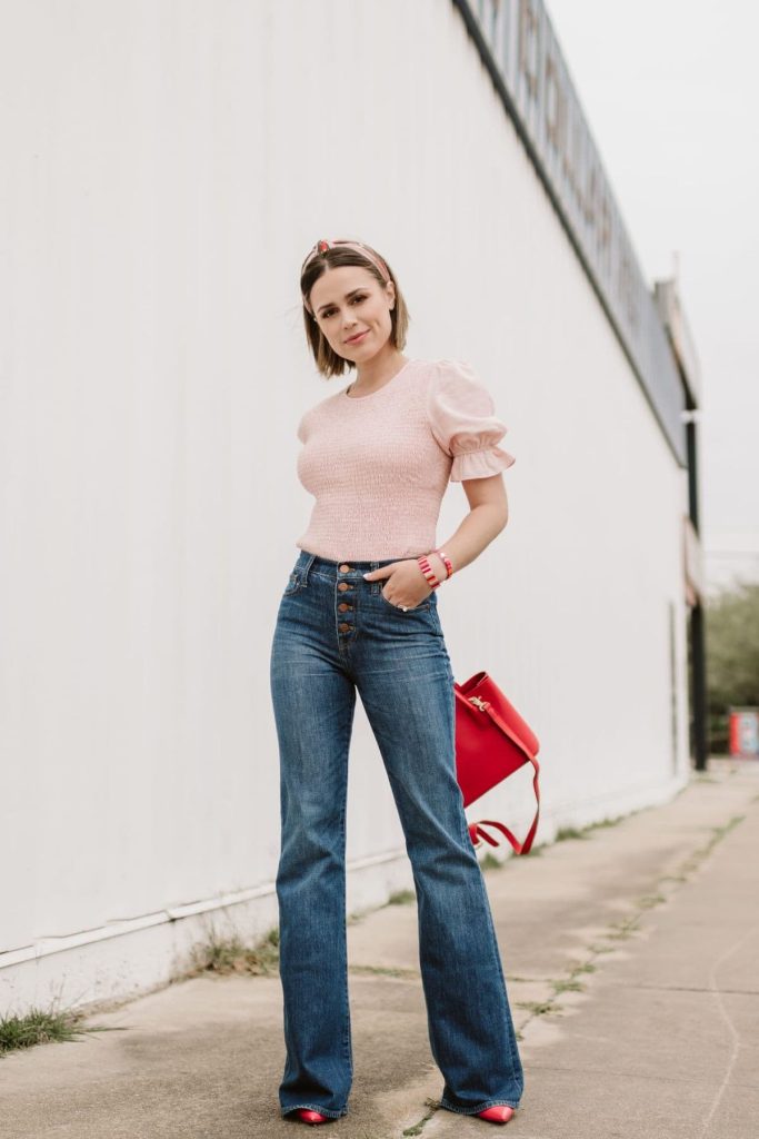 how to dress small chest broad shoulder