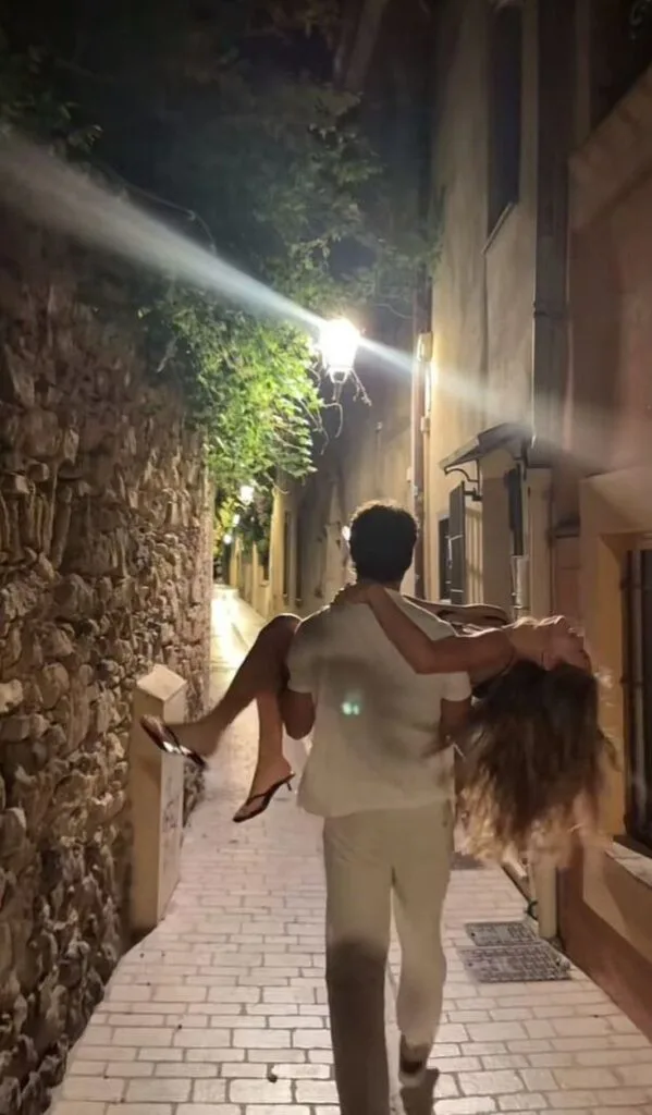 Weird Questions to Ask a Girl