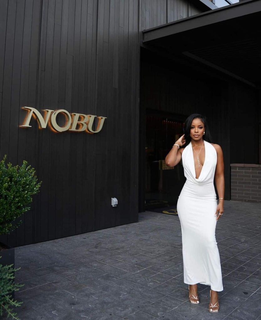 nOBU RAOMANTIC DINNER outfit