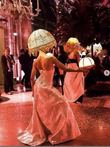 12 real-life Surrealist party outfit + oddly specific styling tips!❤️