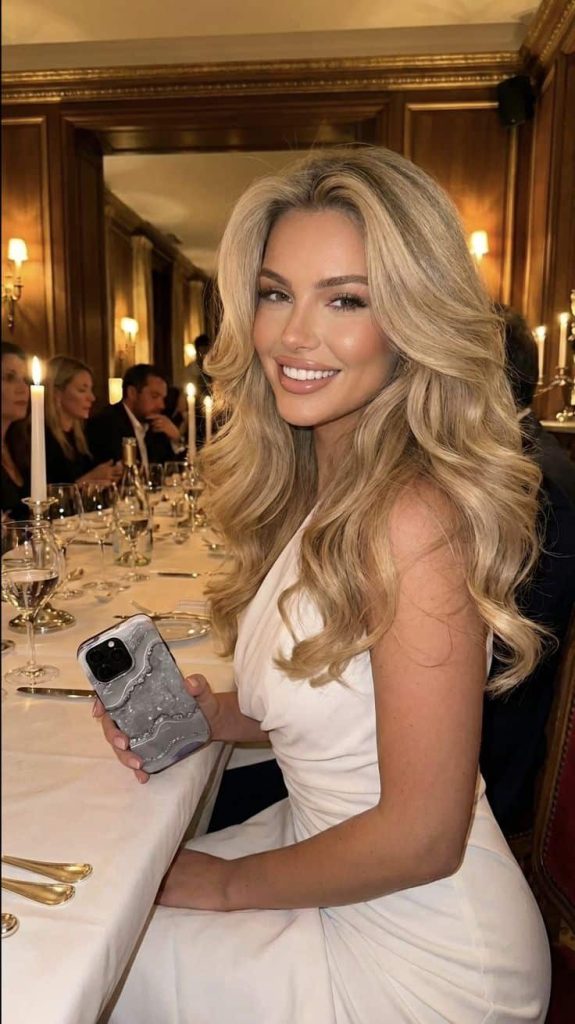 Big Bouncy Curls hairstyles for big heads