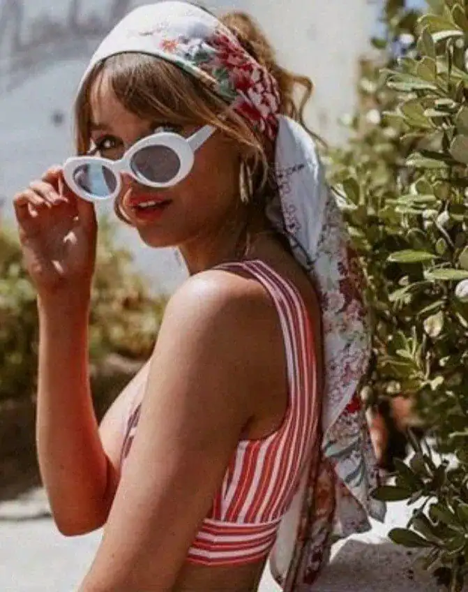 Retro surf party outfit ideas sunglasses