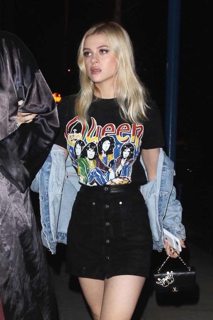 Band t shirt outfits with denim jacket