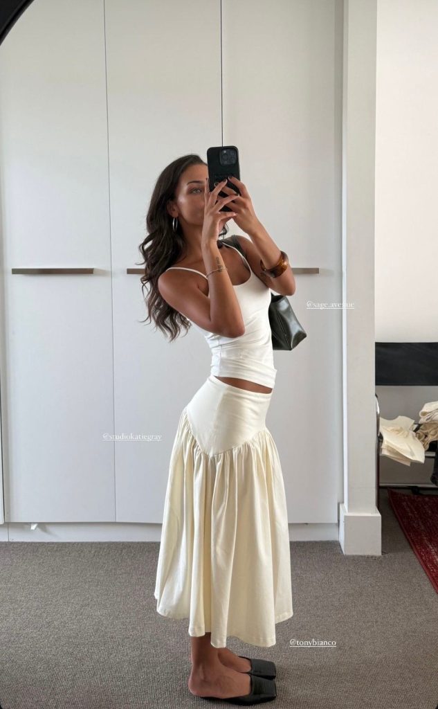 low waist skirt outfit
