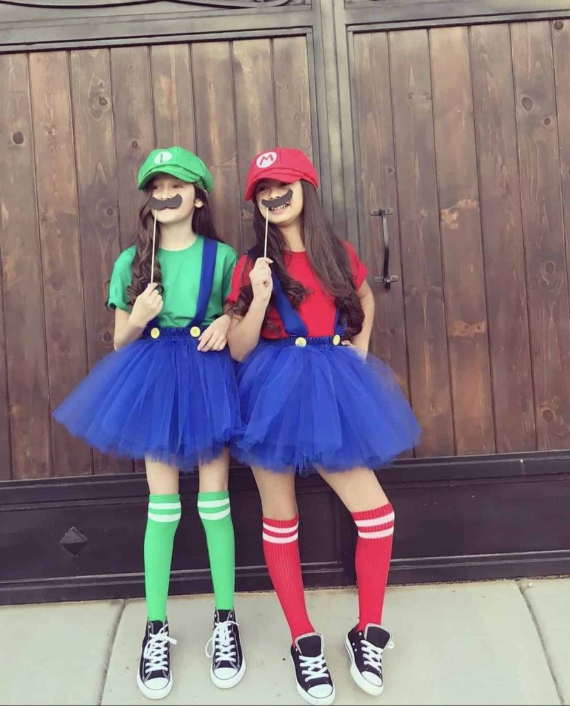 MARIO PARTY stripes socks