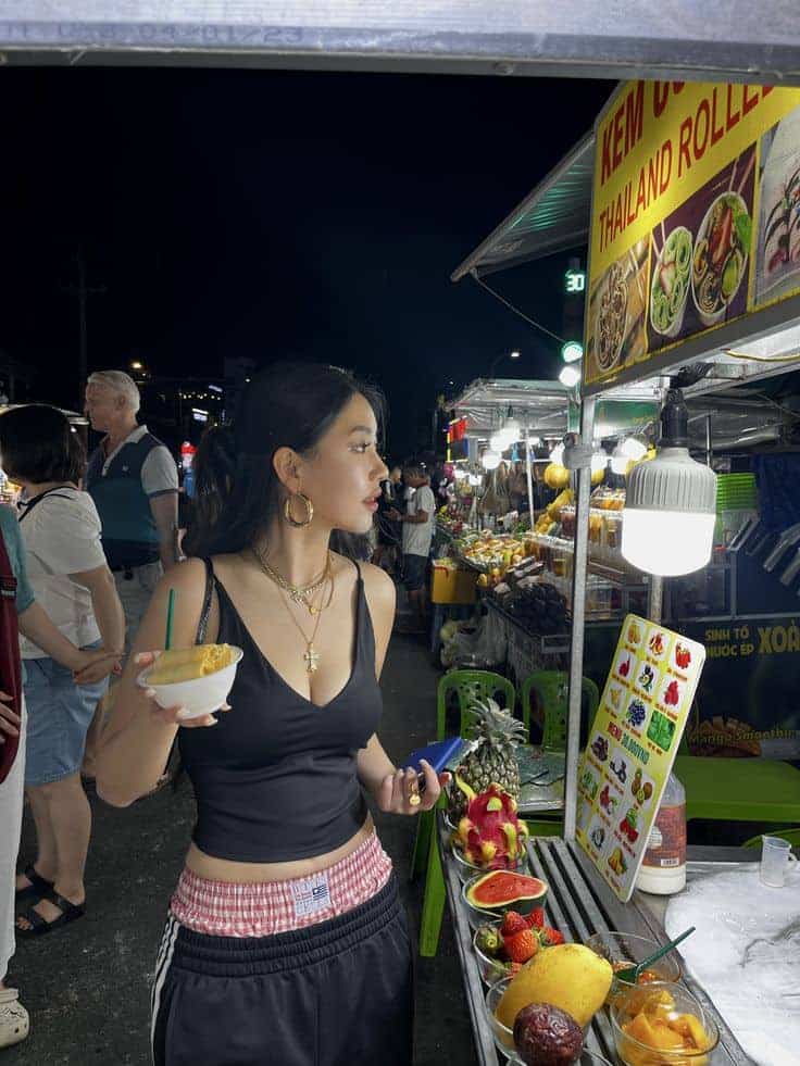 Night market outfit summer