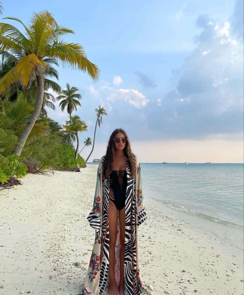 What to wear over one piece swimsuit kimono