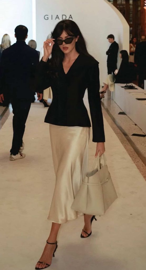 how to dress like a socialite