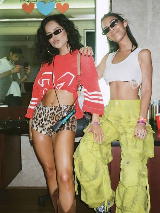 what to wear to reggaeton concert