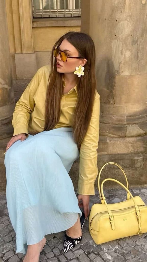what to wear with yellow handbag